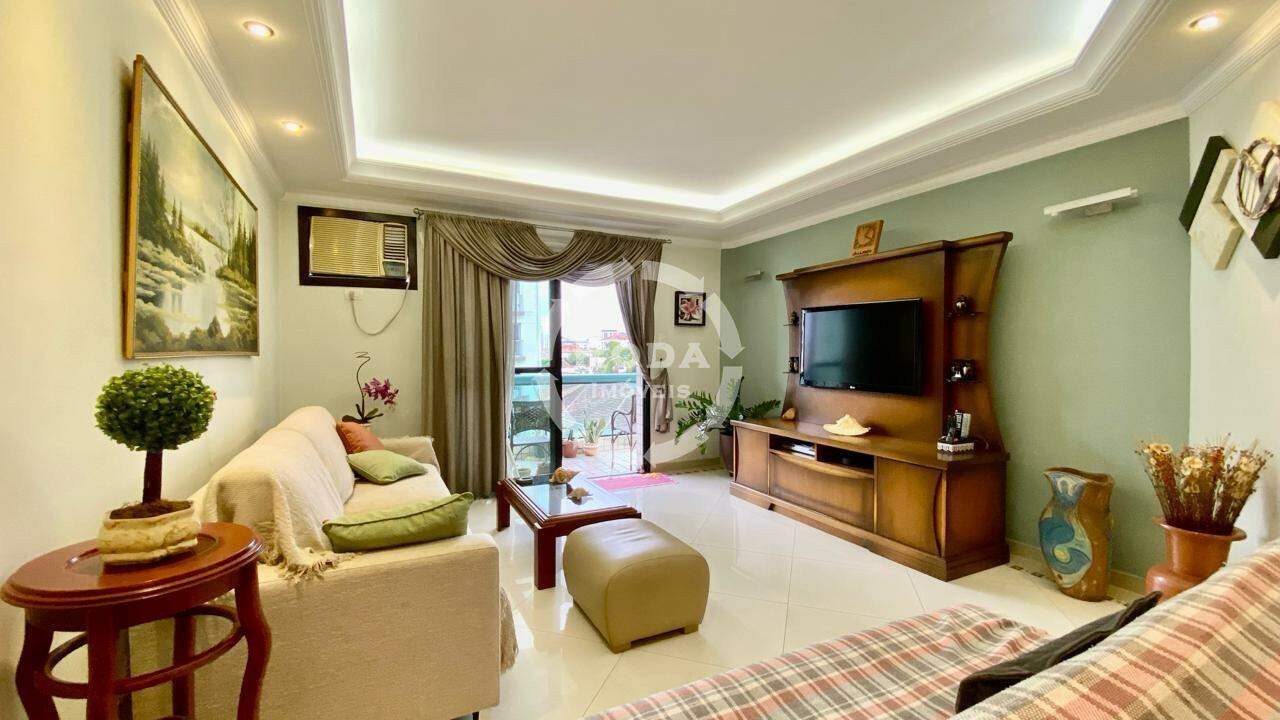 Apartamento à venda no Embaré: