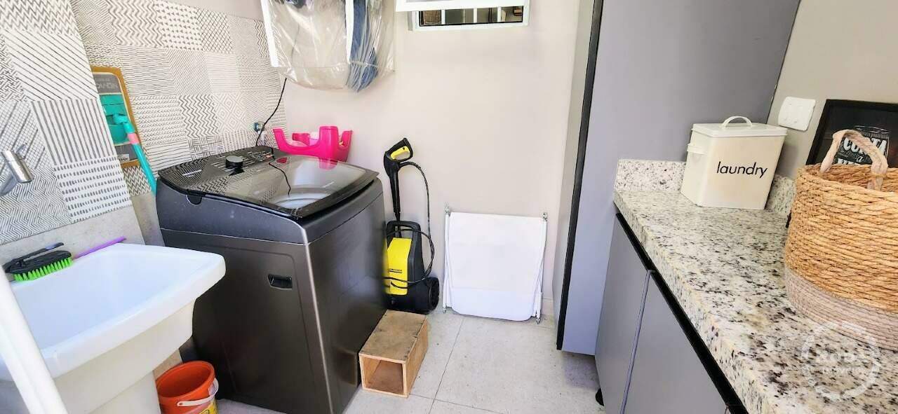 Sobrado Geminado à venda no Vila Belmiro: 