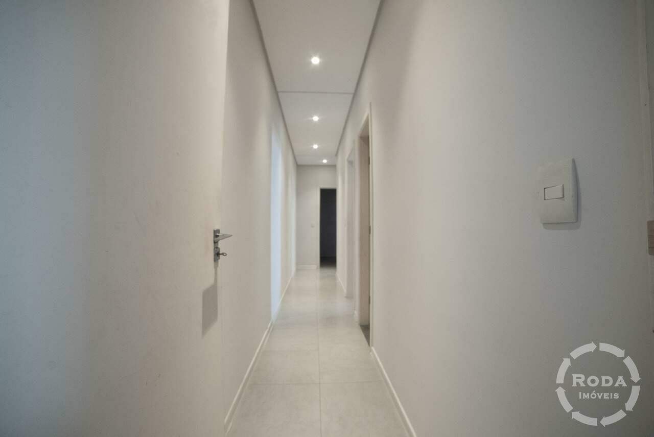 Casa à venda no Embaré: 