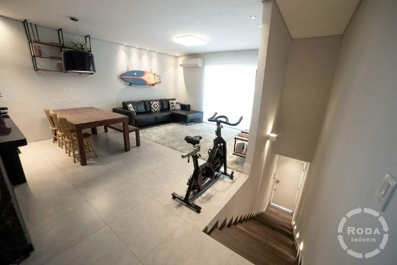 Casa à venda no Embaré: 