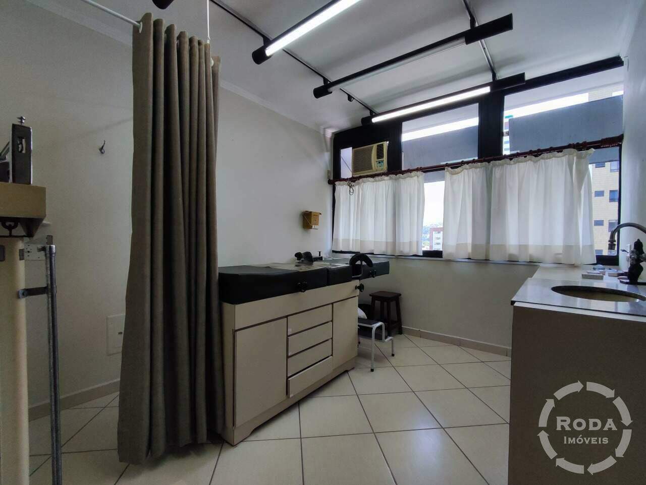 Sala para aluguel no Encruzilhada: 