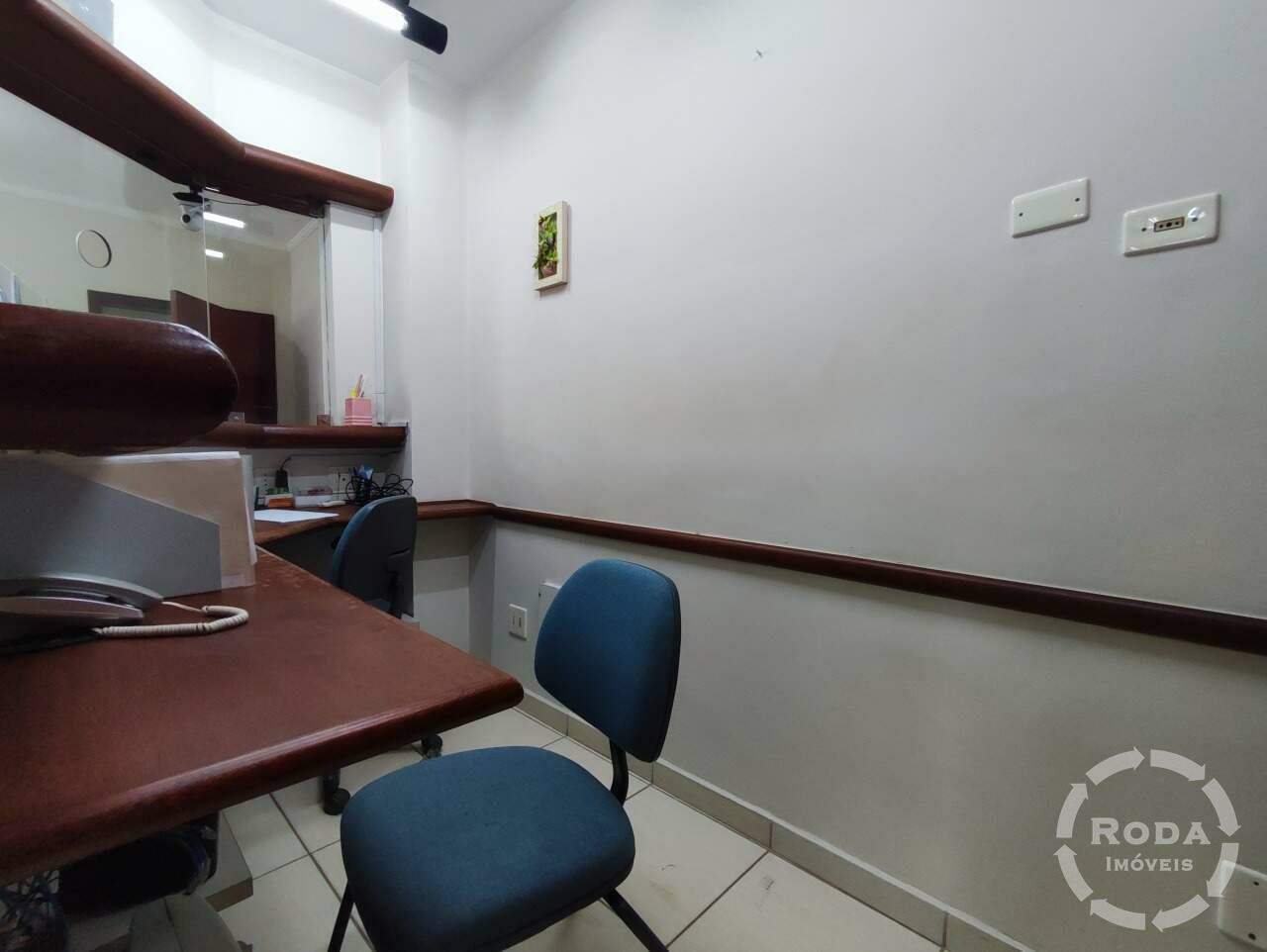 Sala para aluguel no Encruzilhada: 