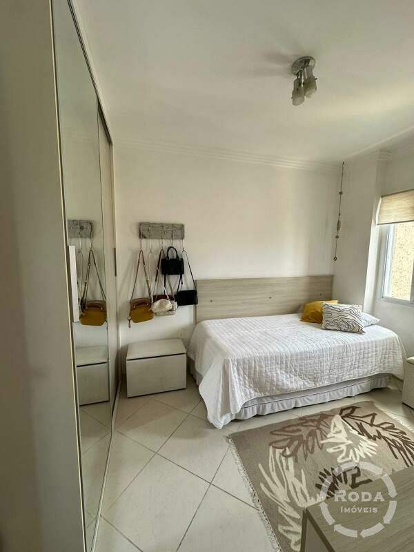 Apartamento à venda no Ponta da Praia: 