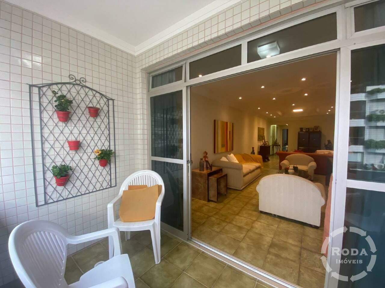 Apartamento à venda no Ponta da Praia: 