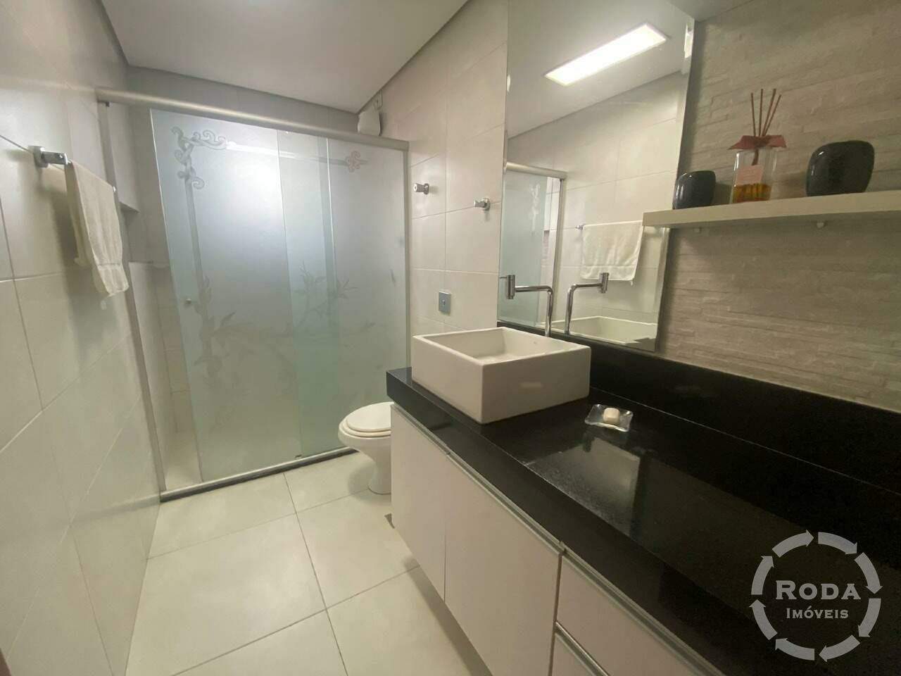 Apartamento à venda no Ponta da Praia: 