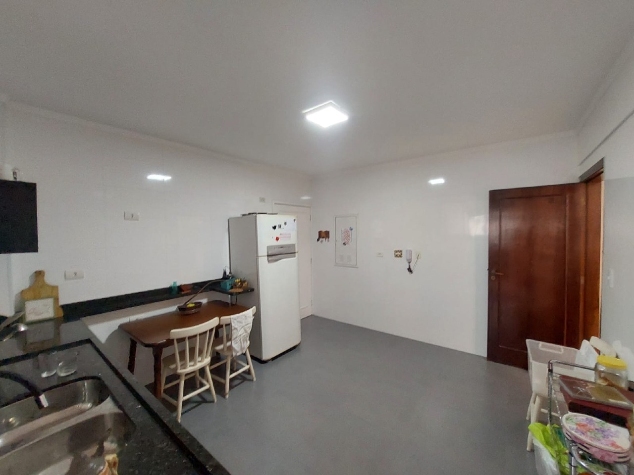 Apartamento para aluguel no Ponta da Praia: