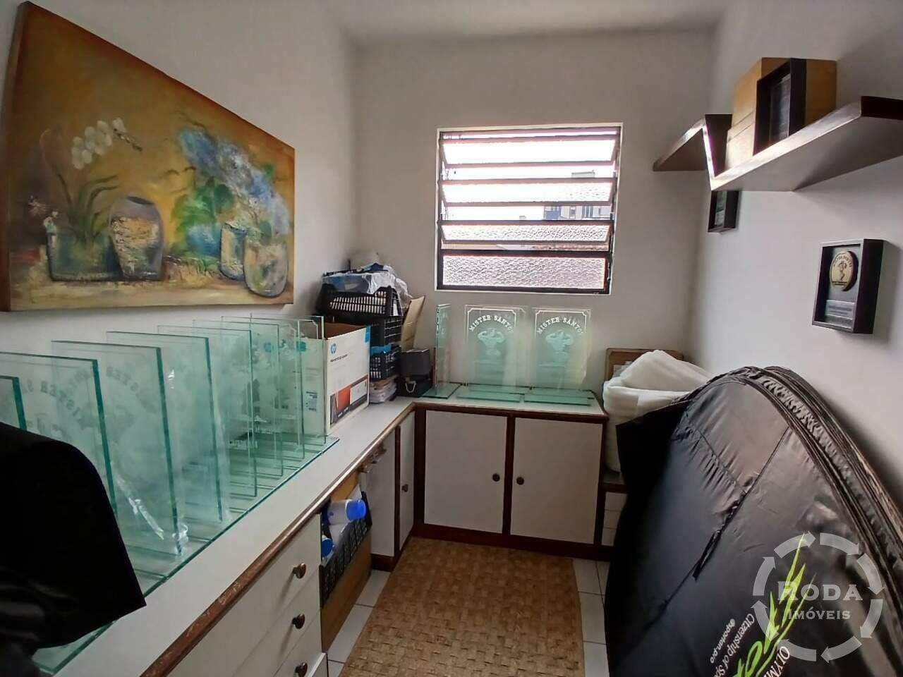 Casa à venda no Embaré: 