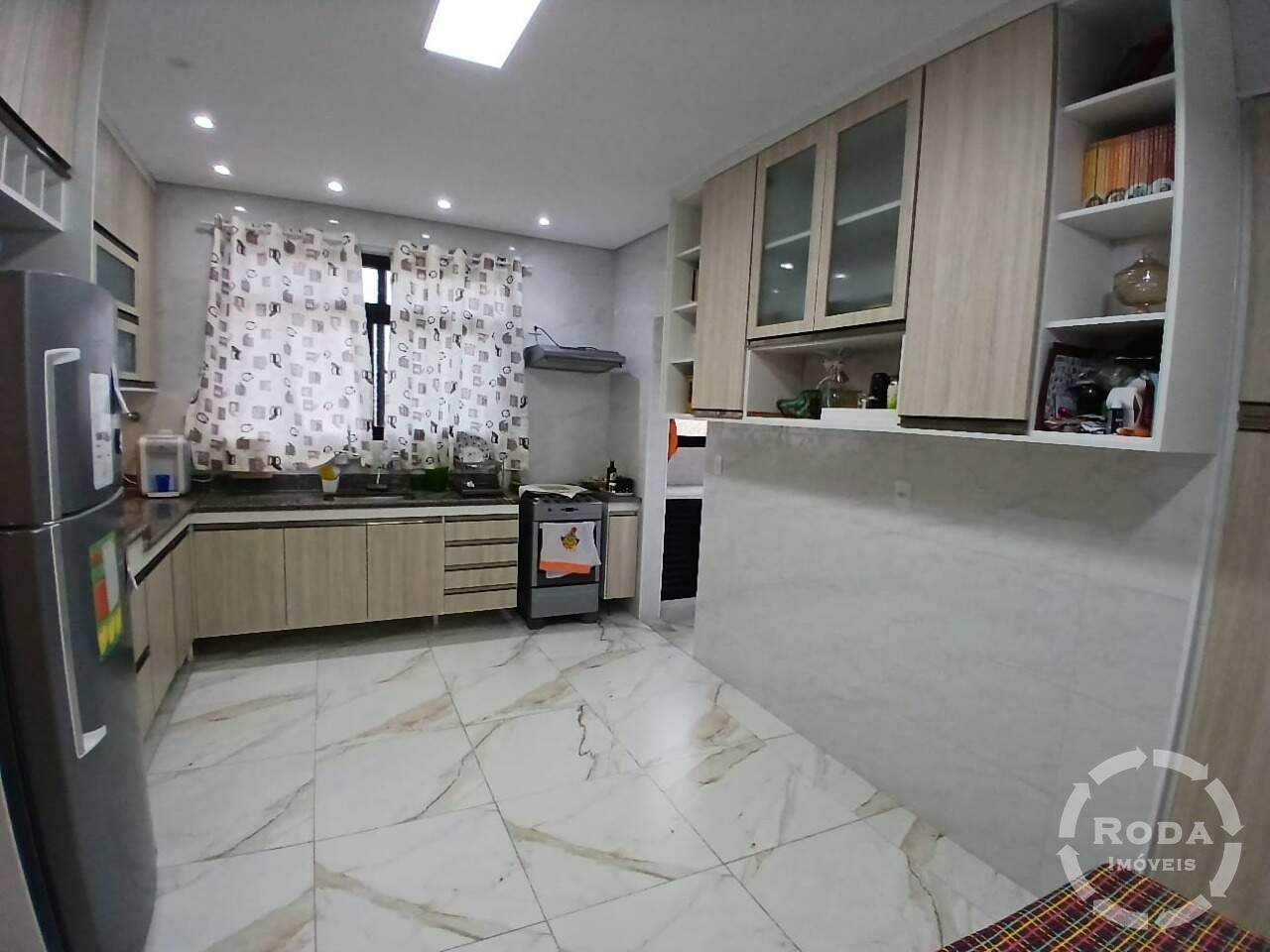 Casa à venda no Embaré: 