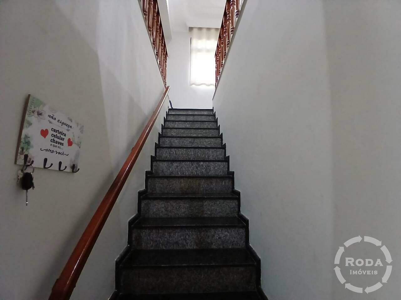 Casa à venda no Embaré: 