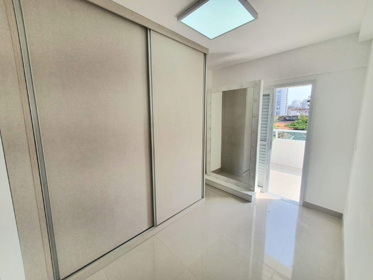 Apartamento à venda no Embaré: 
