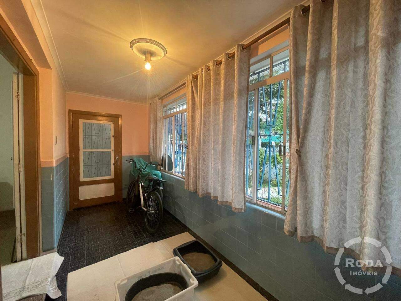 Casa à venda no Ponta da Praia: 