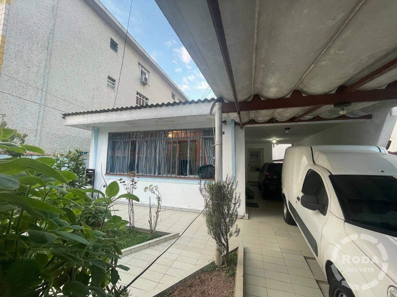 Casa à venda no Ponta da Praia: 