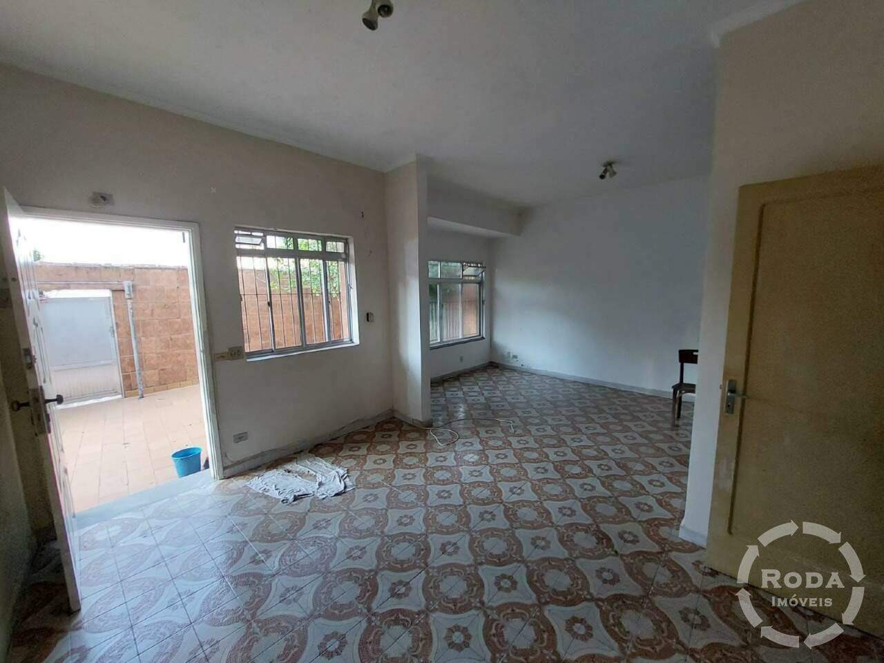 Casa à venda no Ponta da Praia: 