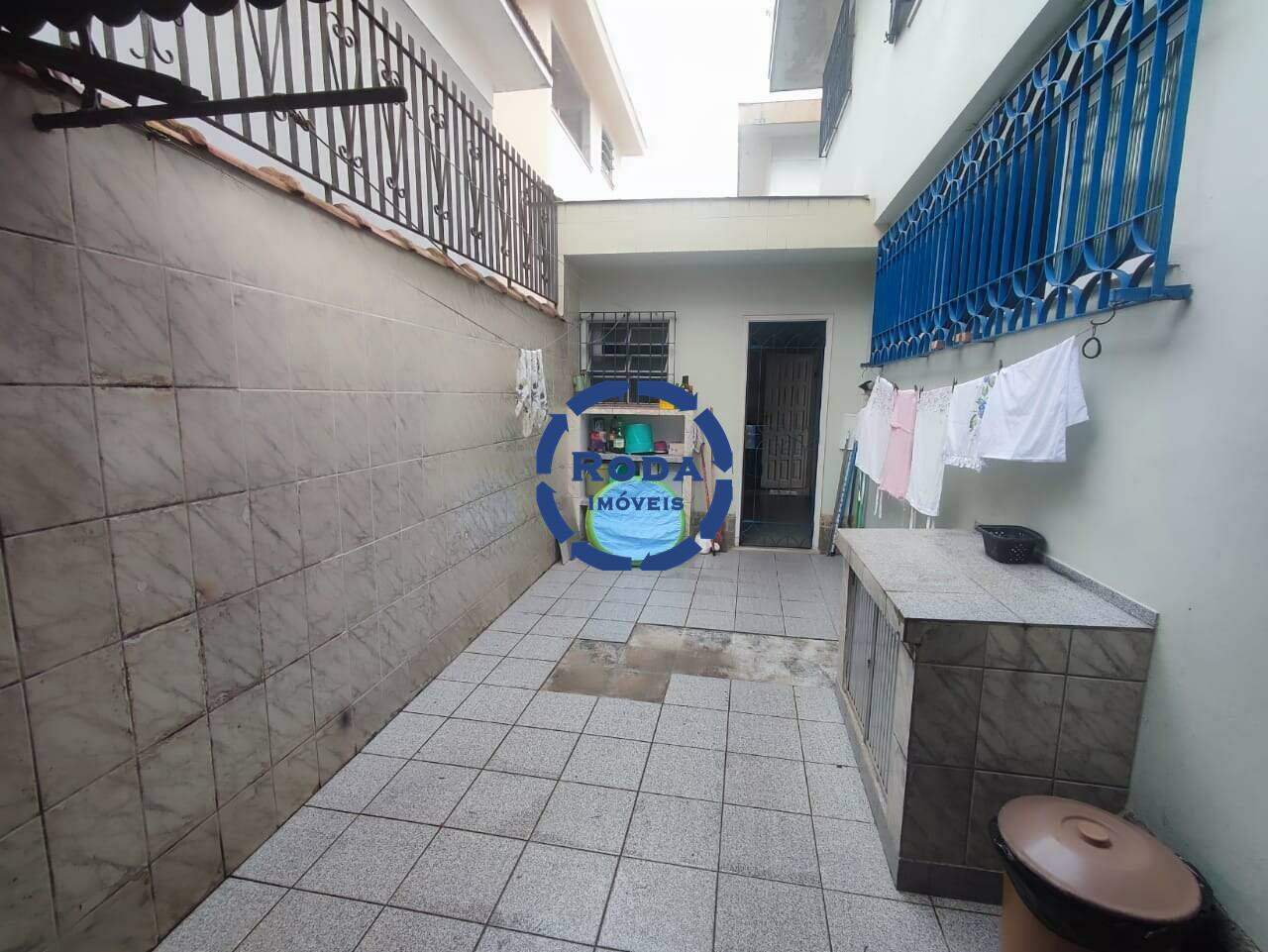 Casa à venda no Ponta da Praia: Quintal 