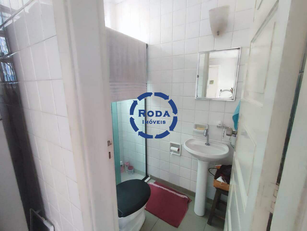Casa à venda no Ponta da Praia: Wc de Serviço