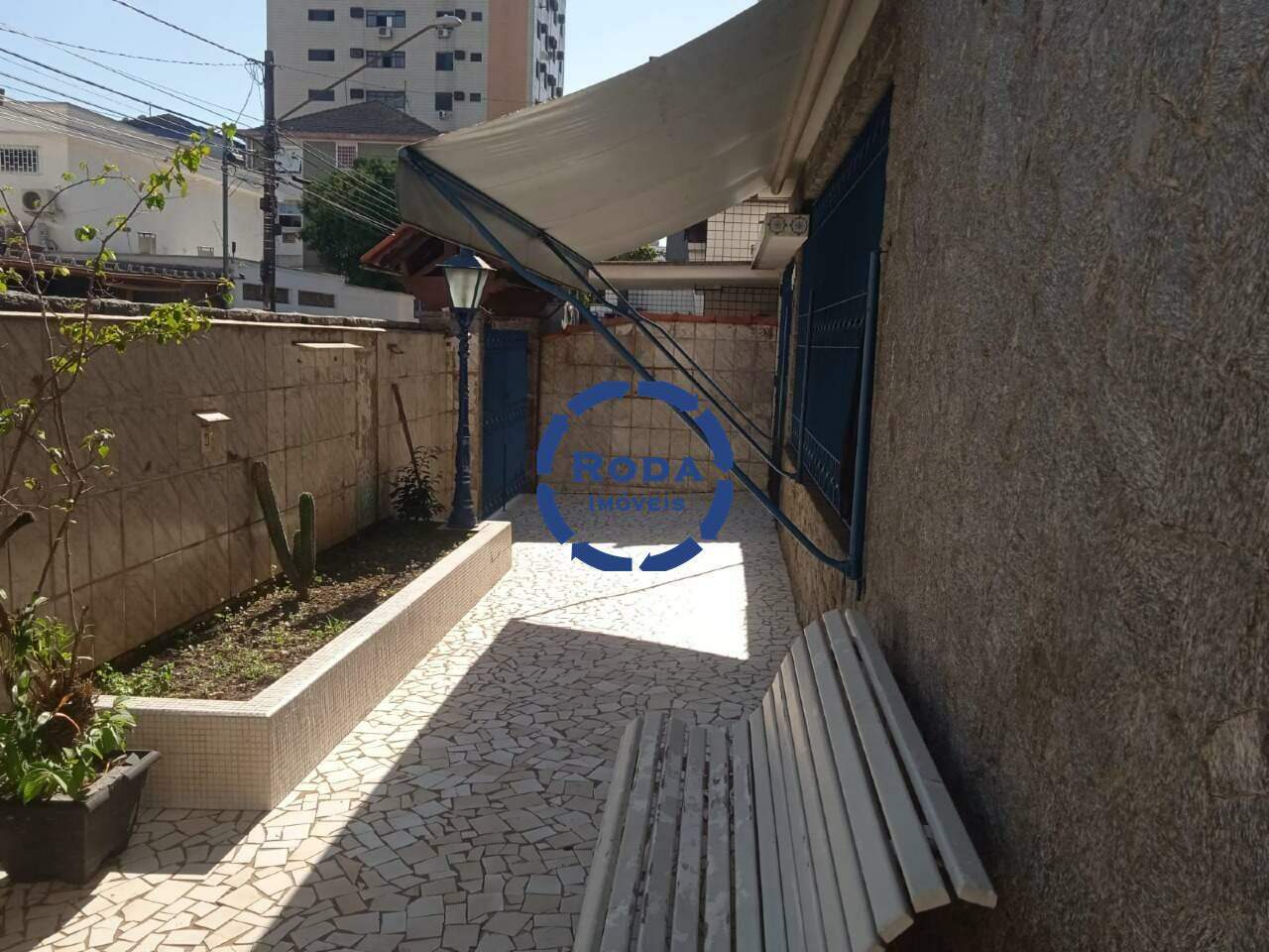 Casa à venda no Ponta da Praia: Quintal