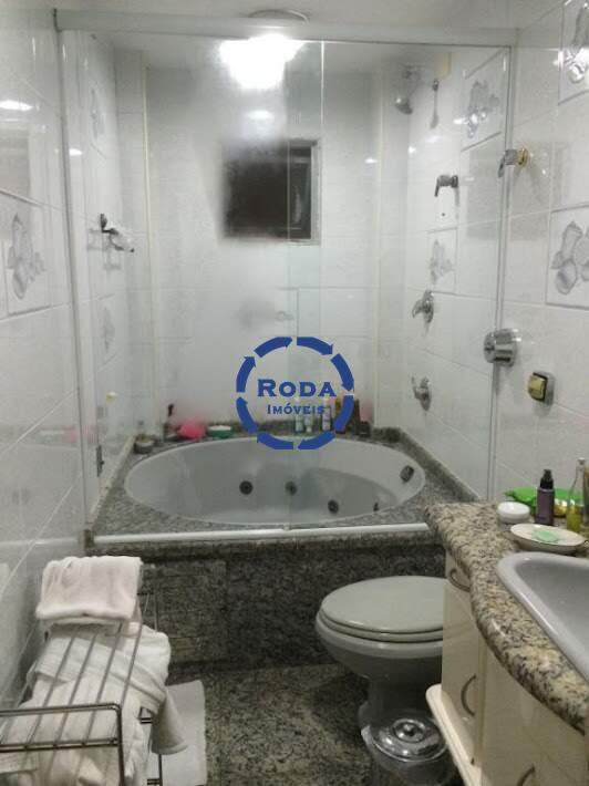 Cobertura à venda no Embaré: 