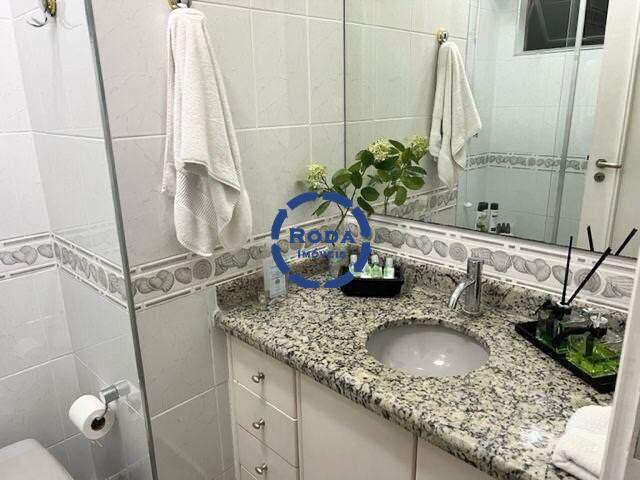 Cobertura à venda no Embaré: 