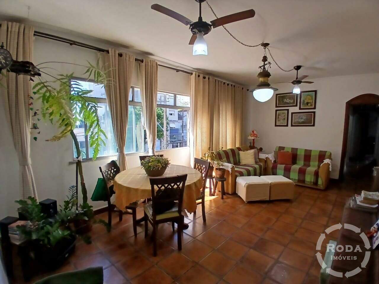 Apartamento à venda no Embaré: 