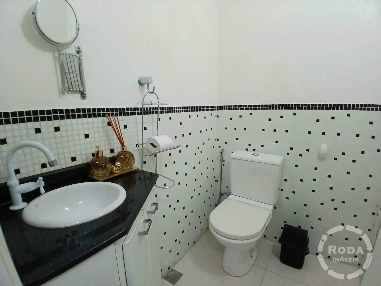 Sala à venda no Centro: 