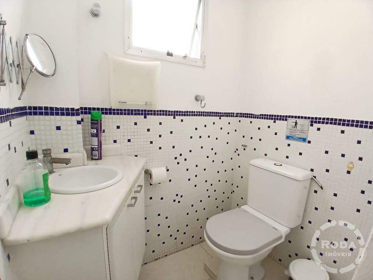 Sala à venda no Centro: 