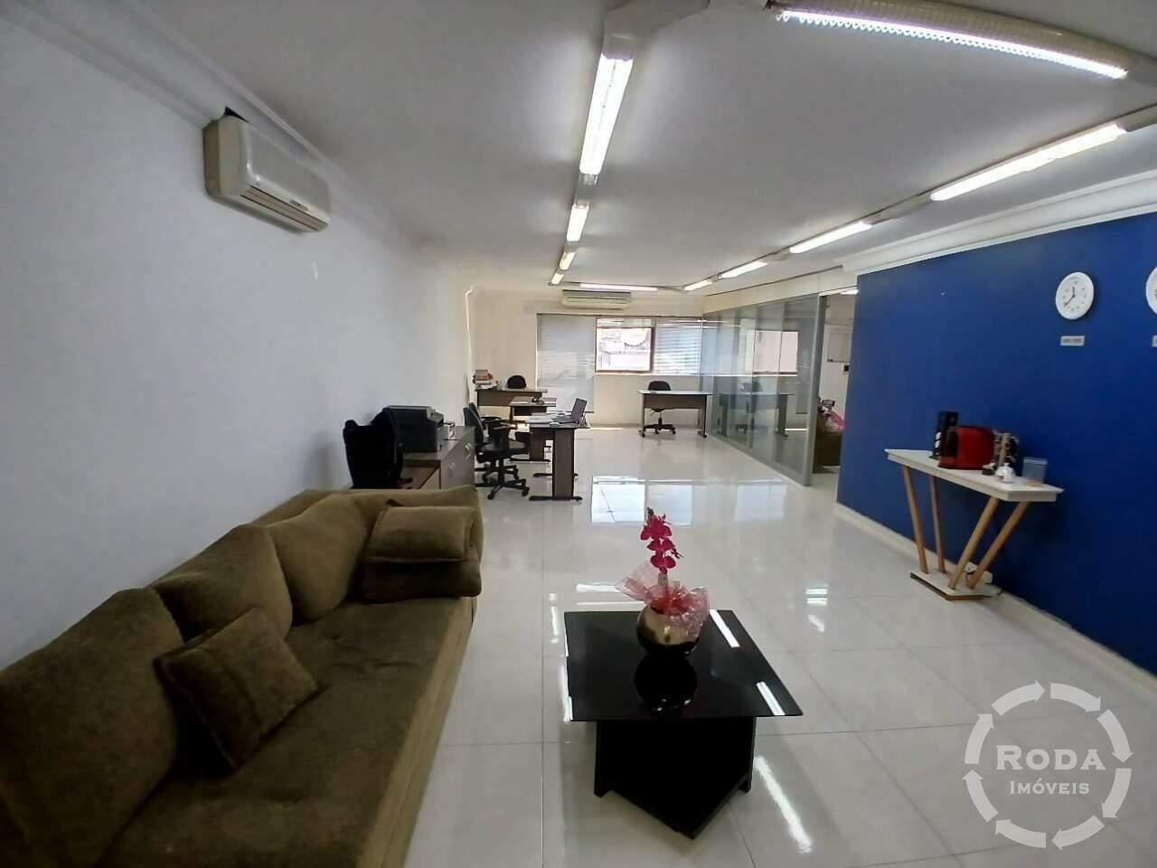 Sala à venda no Centro: 