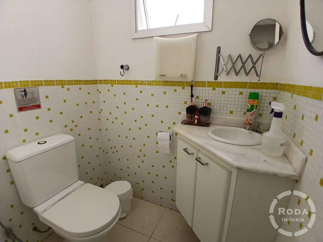 Sala à venda no Centro: 