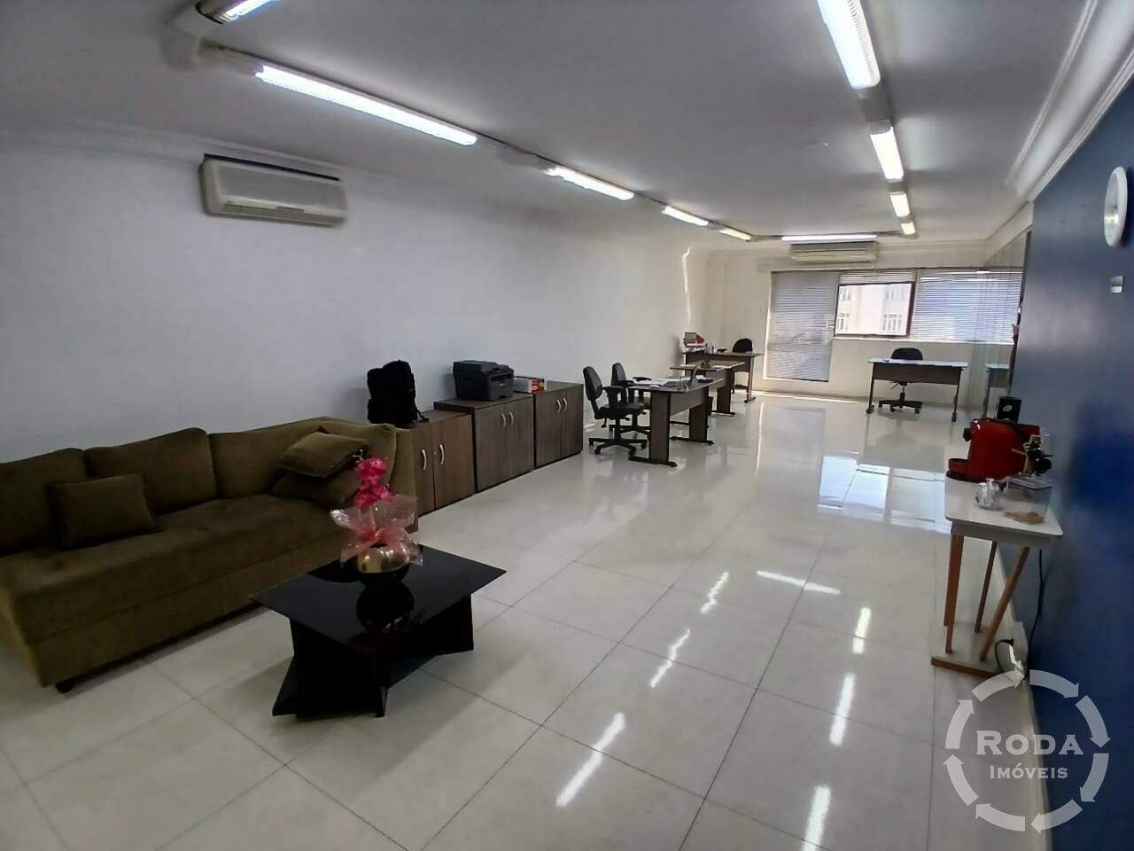 Sala à venda no Centro: 