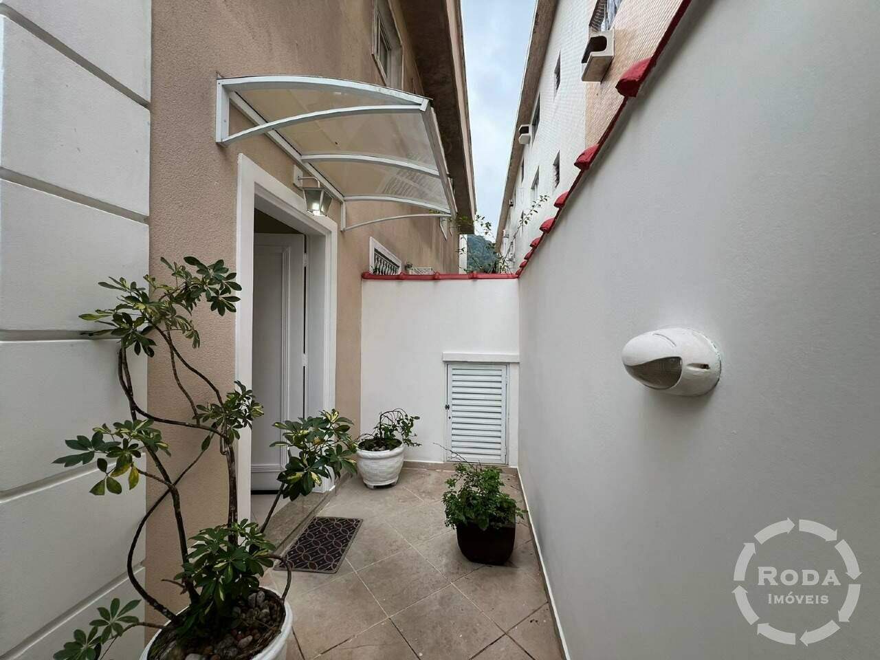 Casa à venda no Marapé: Corredor Lateral 