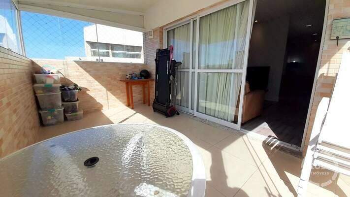 Cobertura à venda no Ponta da Praia: 