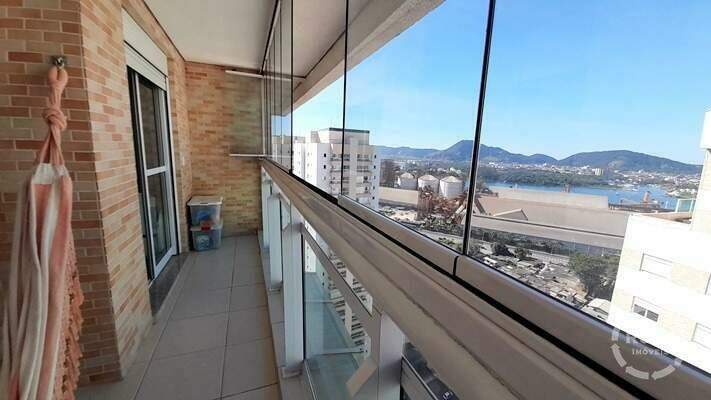 Cobertura à venda no Ponta da Praia: 