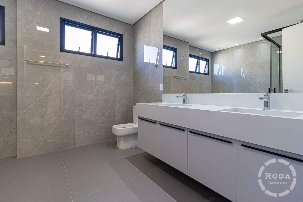 Casa de Condomínio à venda no Jardim Acapulco: 