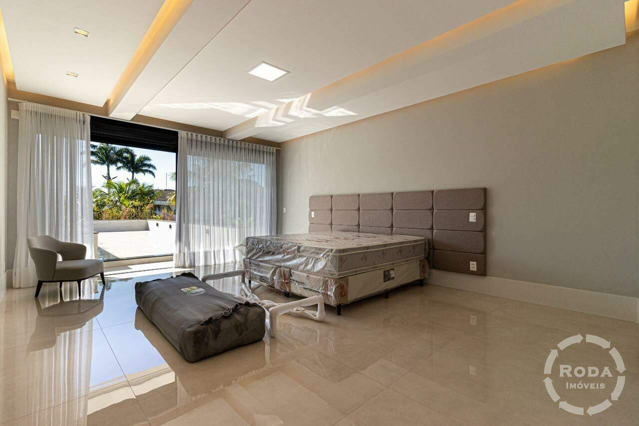 Casa de Condomínio à venda no Jardim Acapulco: 