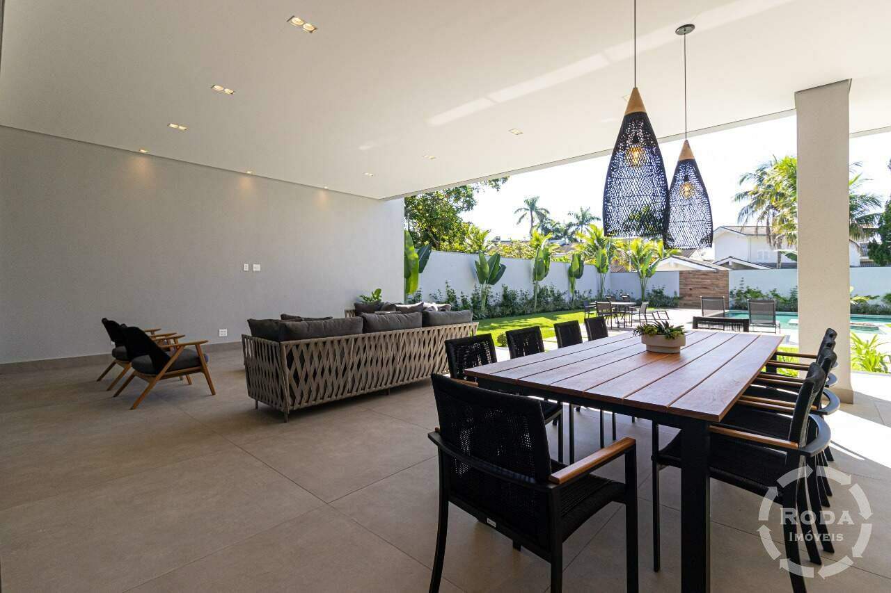 Casa de Condomínio à venda no Jardim Acapulco: 