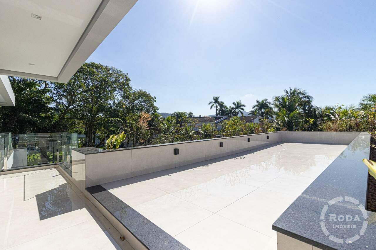 Casa de Condomínio à venda no Jardim Acapulco: 