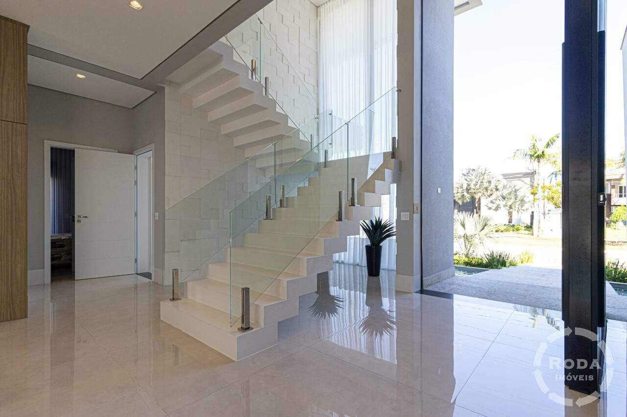 Casa de Condomínio à venda no Jardim Acapulco: 