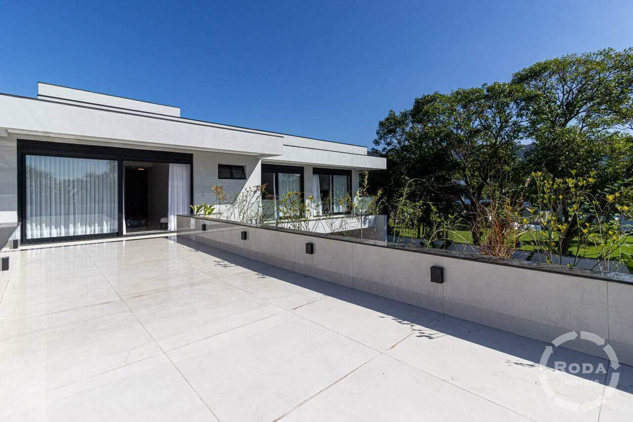 Casa de Condomínio à venda no Jardim Acapulco: 