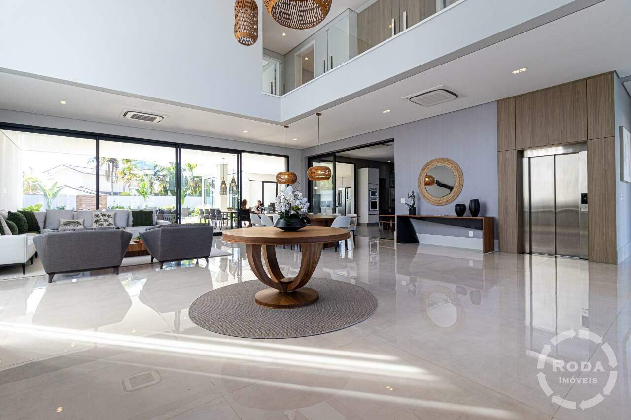 Casa de Condomínio à venda no Jardim Acapulco: 