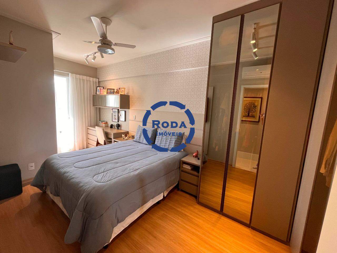Apartamento à venda no Embaré: