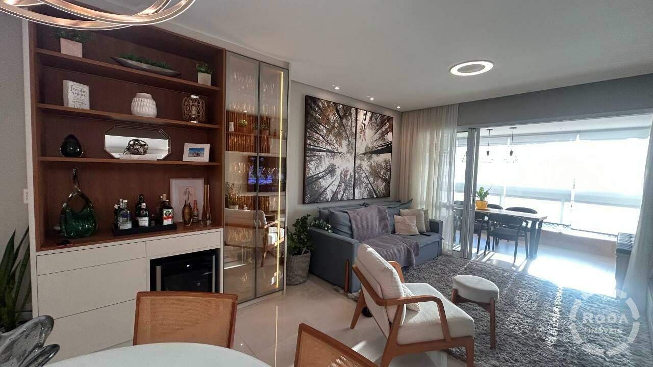 Apartamento à venda no Embaré: 