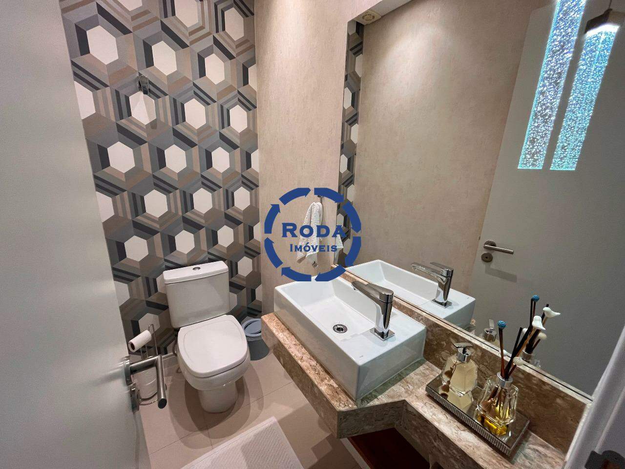 Apartamento à venda no Embaré: