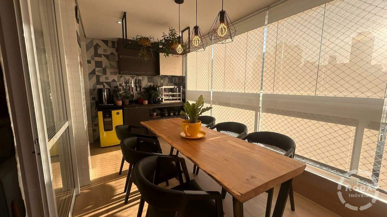 Apartamento à venda no Embaré: 