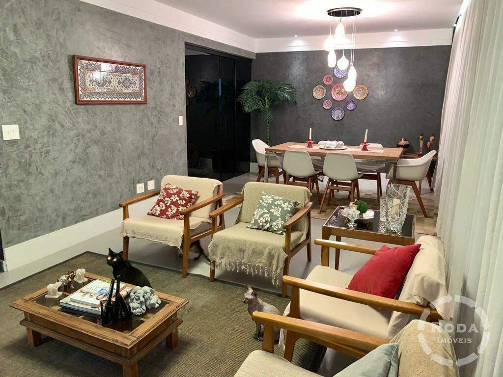 Casa de Condomínio à venda no Ponta da Praia: