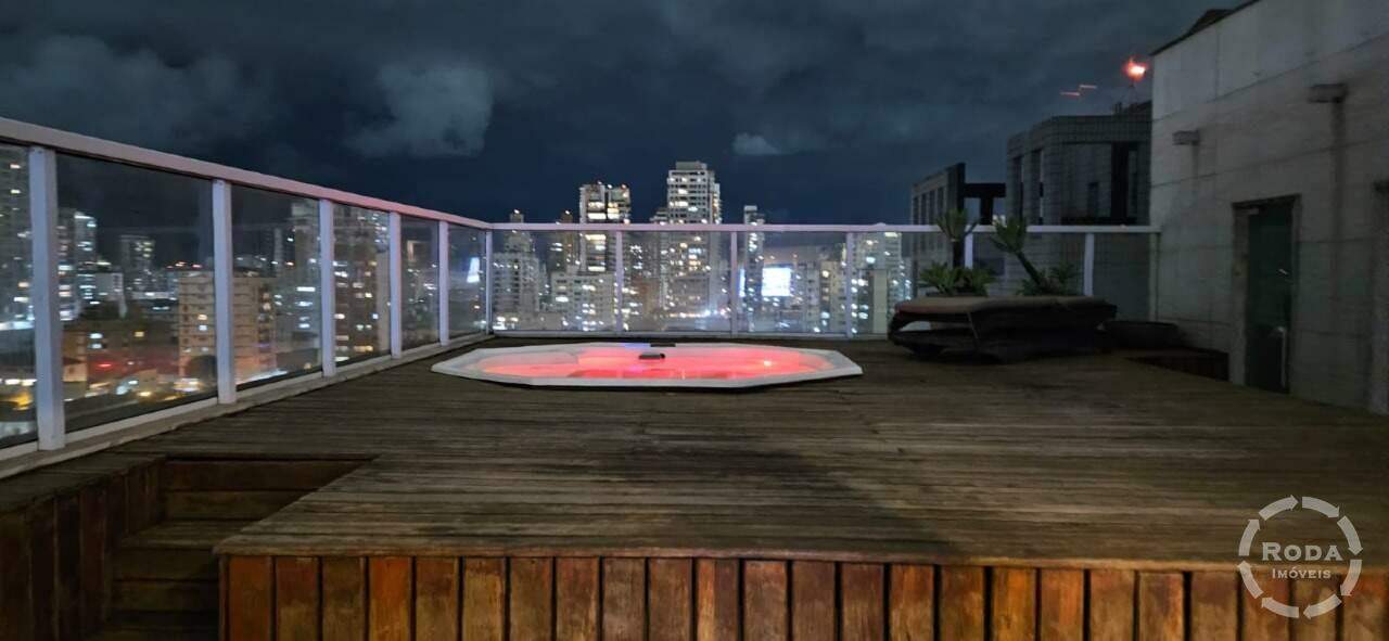 Cobertura à venda no Embaré: 