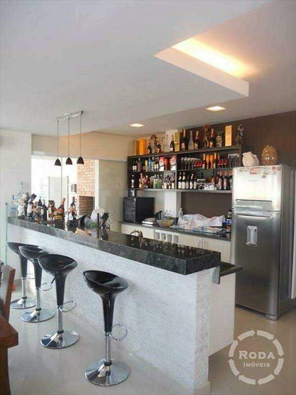 Cobertura à venda no Embaré: 