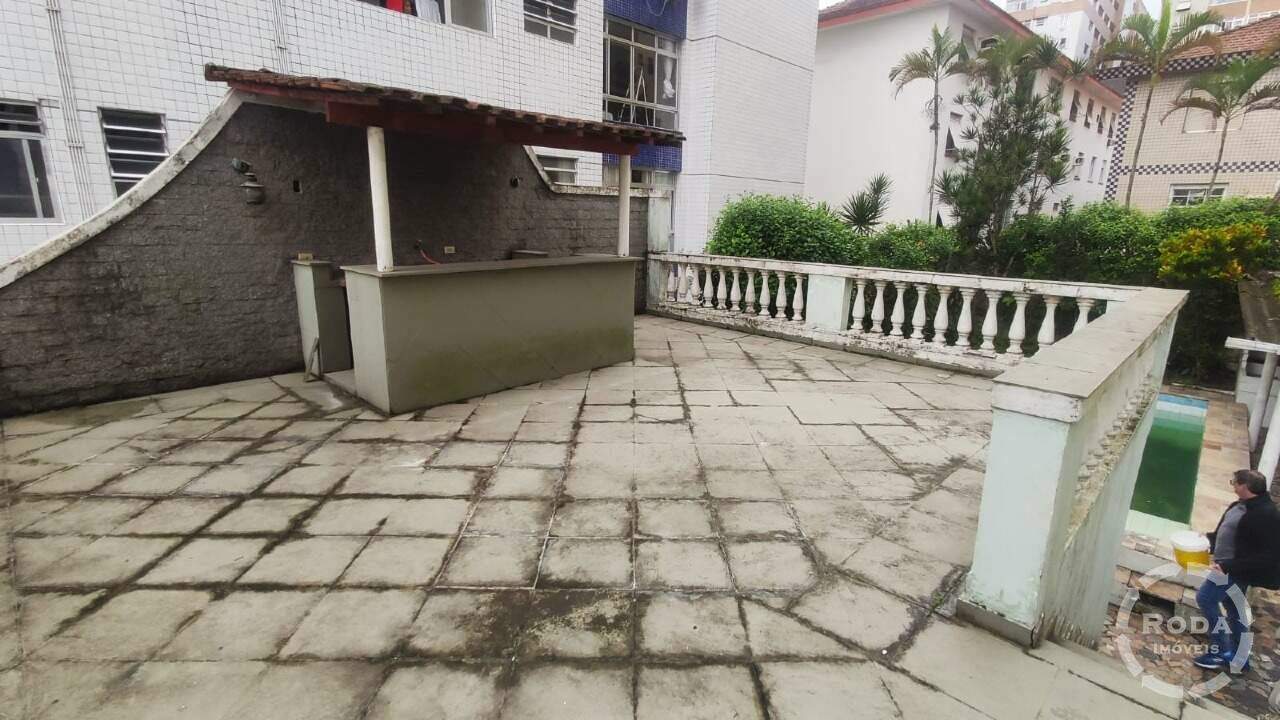 Sobrado à venda no Ponta da Praia: 