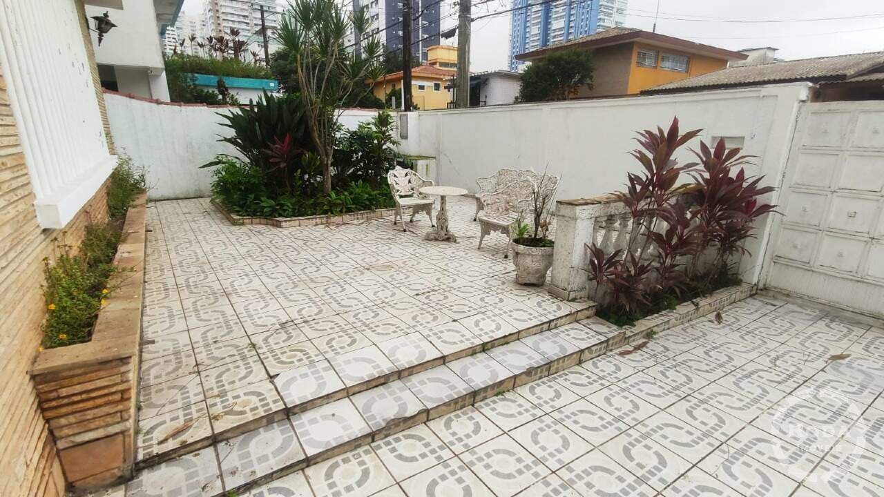 Sobrado à venda no Ponta da Praia: 