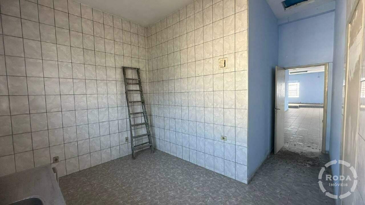 Terreno à venda no Macuco: 