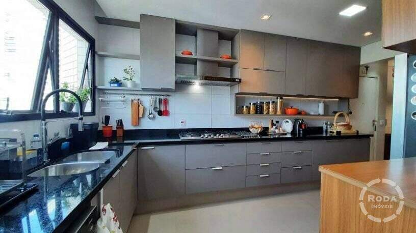 Apartamento à venda no Ponta da Praia: 