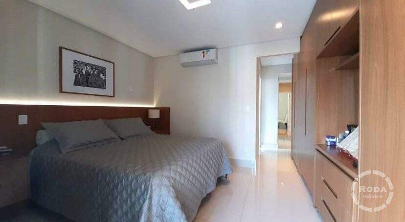 Apartamento à venda no Ponta da Praia: 
